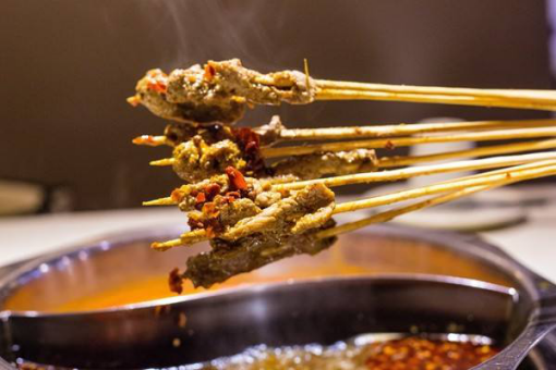 加盟灌縣老媽砂鍋串串香