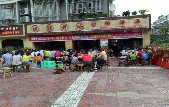 砂鍋串串香加盟行業(yè)發(fā)展前景怎么樣？